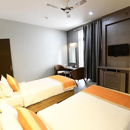 Hotel Jataka Inn Bódhgaja Exteriér fotografie